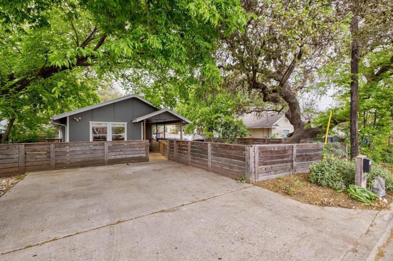 Villa Oak Grove Bungalow à Austin Extérieur photo